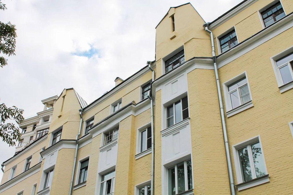 Сочетание стилей: дом в районе Арбат капитально отремонтируют