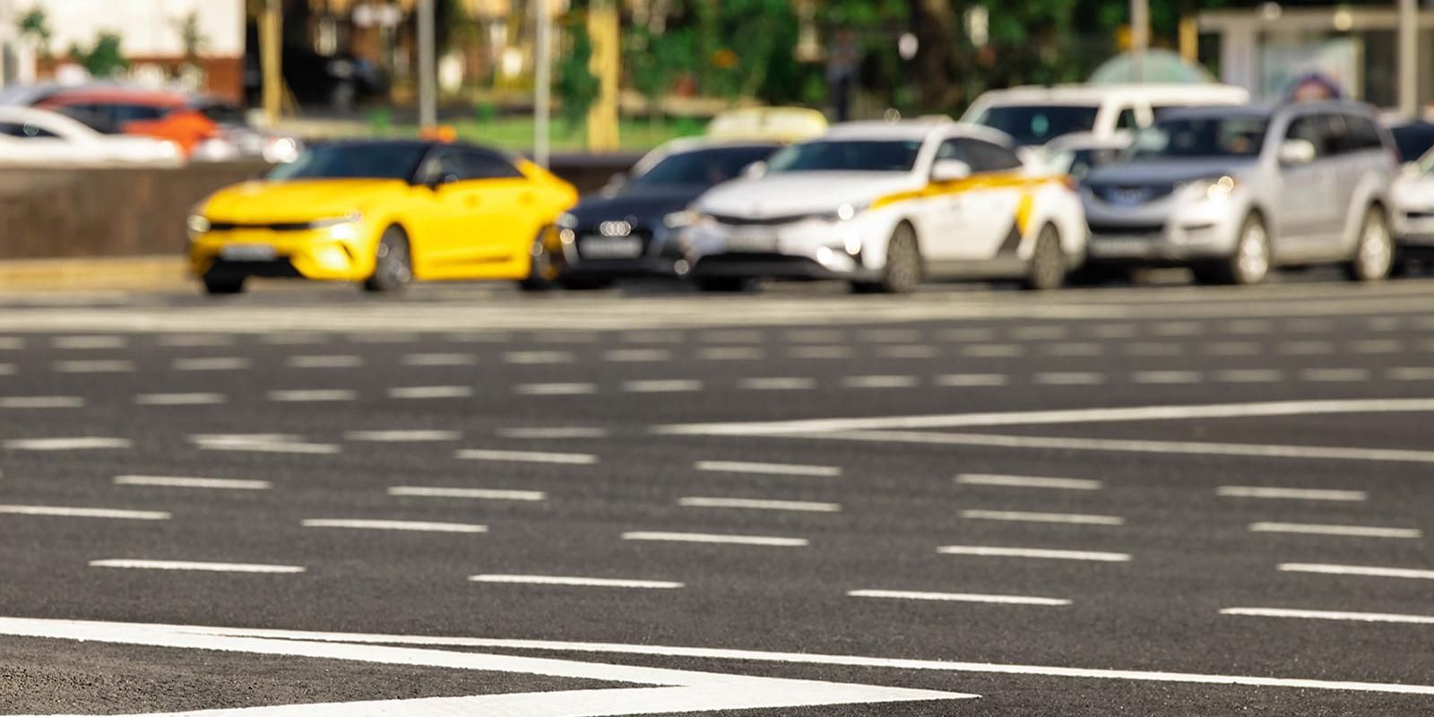 Сотрудники ЦОДД разработали на 2025 год 100 проектов по переразметке, а 90 из них уже выполнены. Фото: пресс-служба Департамента транспорта и развития дорожно-транспортной инфраструктуры города Москвы