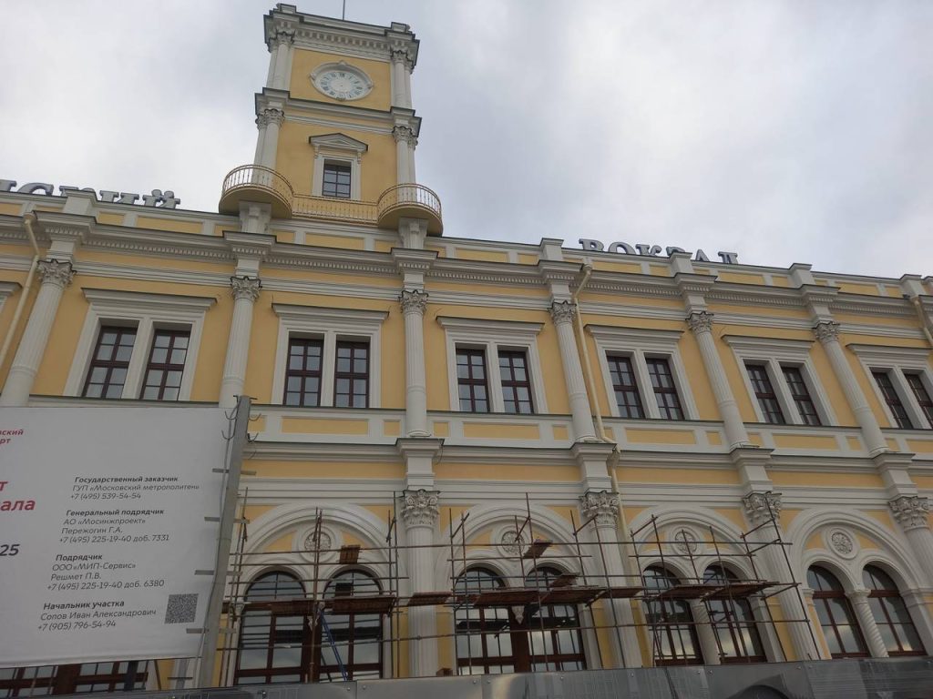 Схема прохода к поездам изменится на Ленинградском вокзале