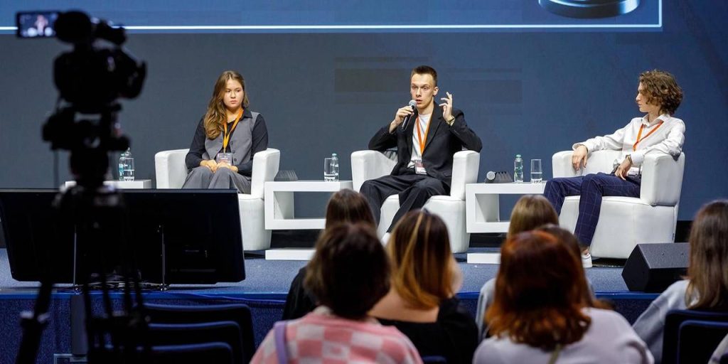 Мероприятия финансовой грамотности для школьников и студентов колледжей проводят в столице