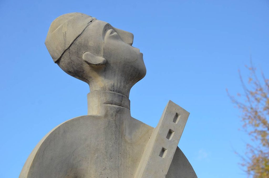 Арт-объекты в «Музеоне» приведут в порядок