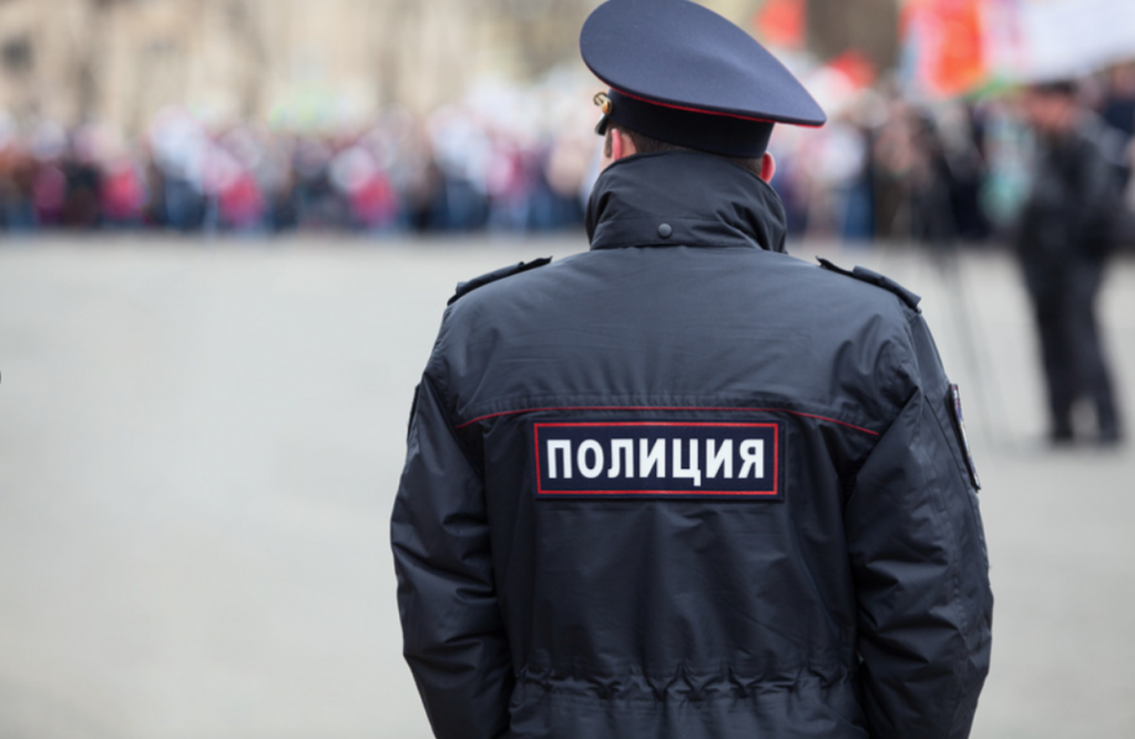 Оклеветавший сотрудника полиции мужчина приговорен к реальному сроку лишения свободы