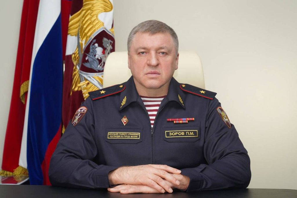 Председатель Совета ветеранов Главного управления Росгвардии по г. Москве полковник милиции в отставке Владимир Комаров поздравил ветеранов службы с праздником