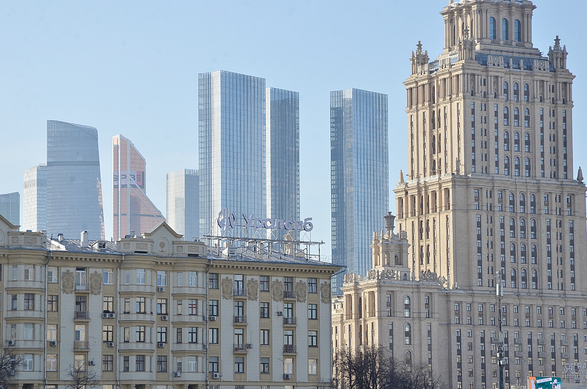 Волонтеры западного округа Москвы передали в зону СВО более 319 тонн гуманитарной помощи. Фото: Анна Быкова, «Вечерняя Москва»