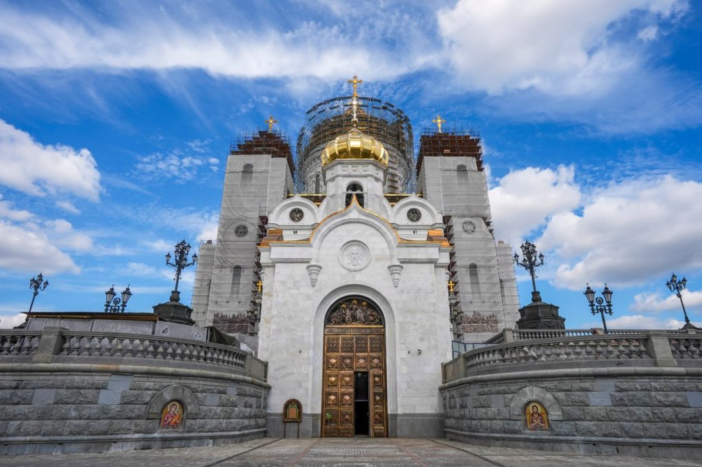 Надвратную колокольню обновили в Храме Христа Спасителя