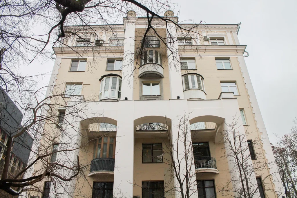 Специалисты завершили капремонт в доме архитектора Аркадия Мордвинова