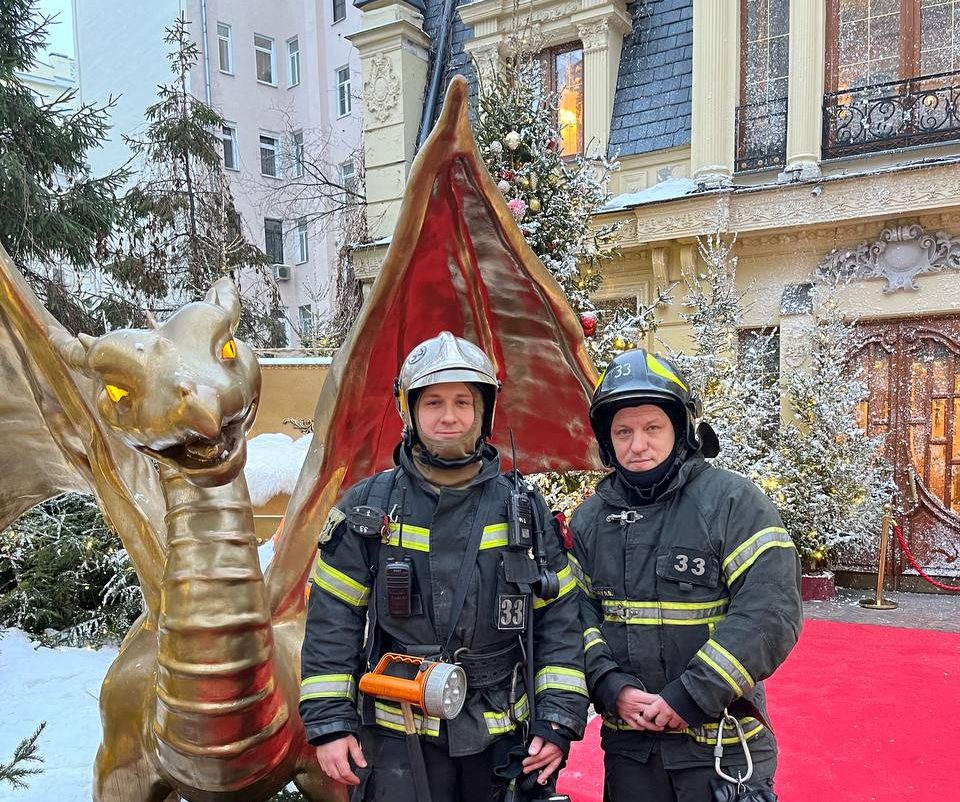 Отвественность за обеспечение пожарной безопасности при проведии праздничных мероприятий является важной частью работы служб быстрого реагирования. Фото: личный архив Антона Сапожникова