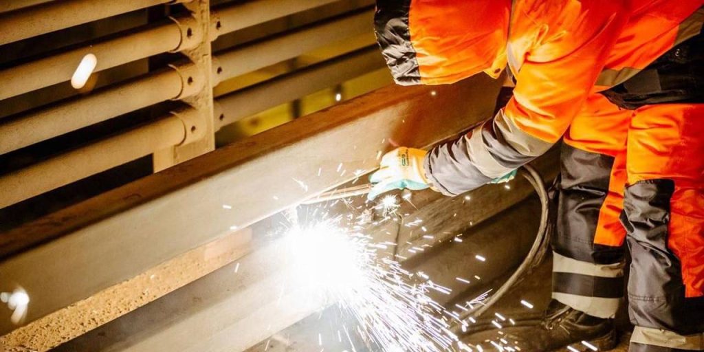 Количество ДТП с выездом на встречную полосу сократилось почти в три раза