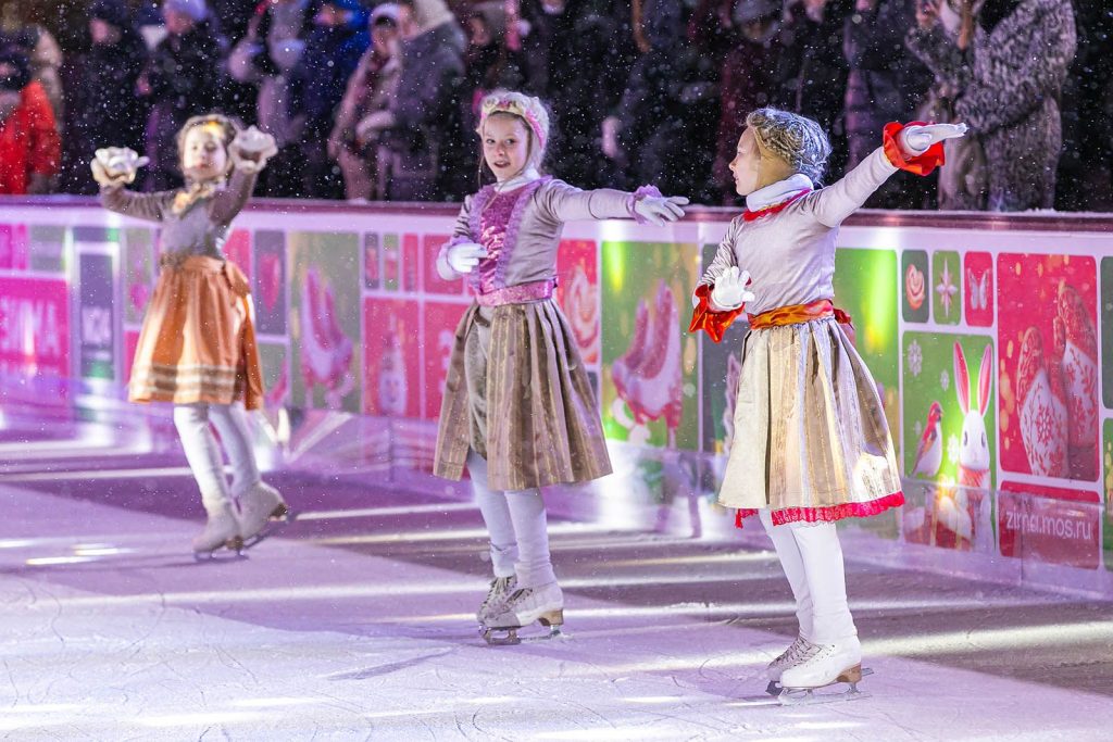 Мастер-классы, ледовые шоу и экскурсии: Москвичам рассказали о мероприятиях проекта «Зима в Москве» на предстоящие выходные