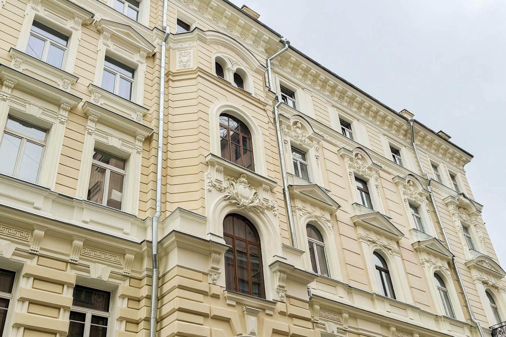 Несколько дореволюционных домов в центре Москвы привели в порядок в рамках капремонта