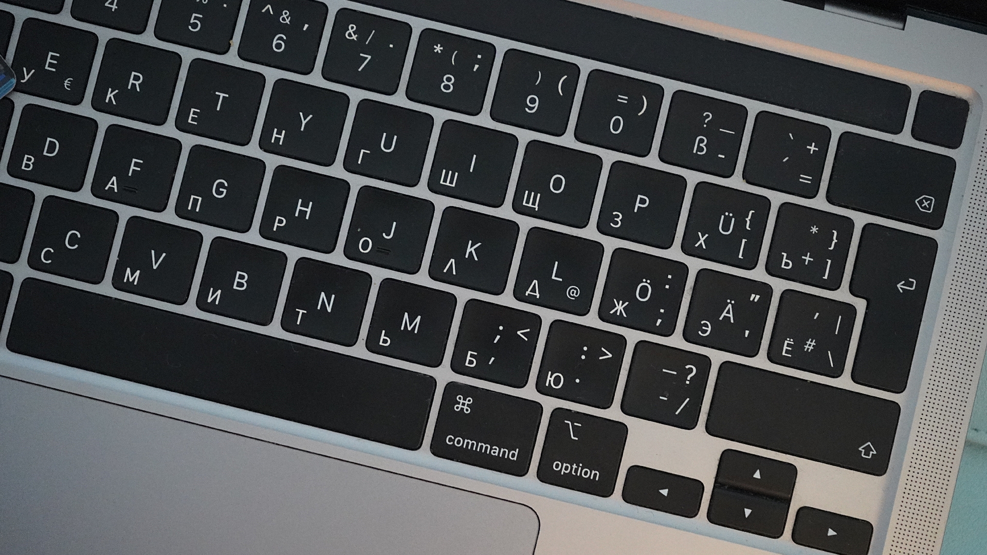 Городские торги проходят онлайн, участниками могут стать как юридические, так и физические лица. Фото: Анна Быкова, «Вечерняя Москва»