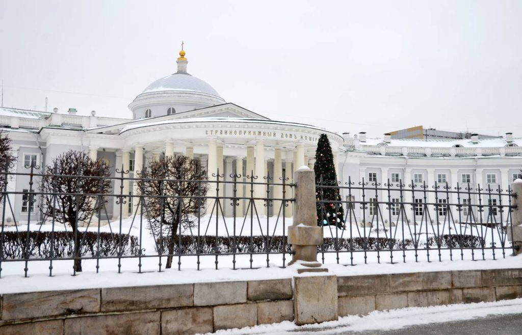 Индивидуальный подход: в Склифе сердце пациентки прооперировали через прокол в бедре