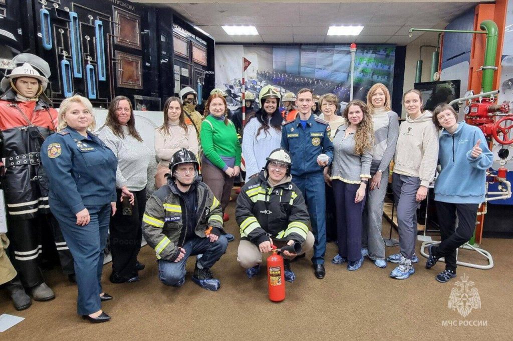 День огнетушителя: экскурсия безопасности для искусствоведов и гидов Москвы