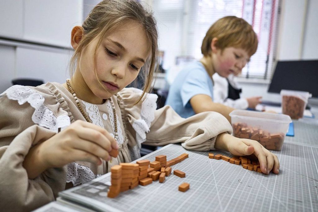 В каких кружках в ЮВАО могут бесплатно заниматься дети бойцов СВО