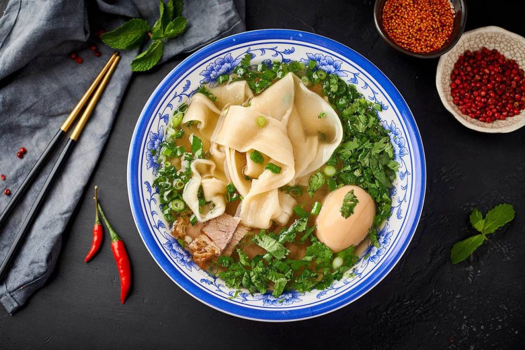 Как участники фестиваля «Китайский Новый год в Москве» помогают бойцам СВО