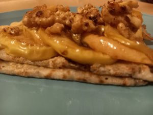 Яблоки с карамельной корочкой. Фото: Оксана Петросян, «Вечерняя Москва»