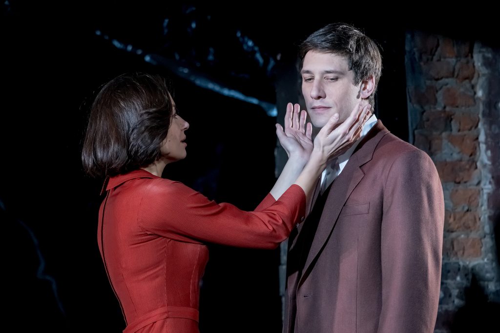 Одна из лучших пьес Алексея Арбузова появилась на вахтанговской сцене