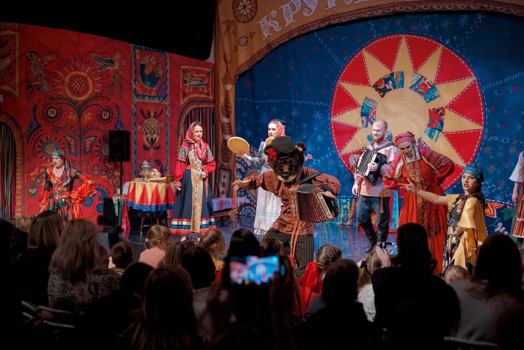 «Ой, Масленица-затейница!»: программу народного праздника проведут в театре «Русская песня»