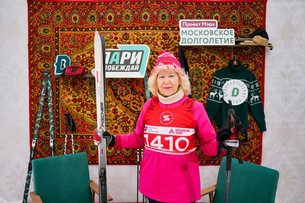 Жители «серебряного» возраста сразились в лыжной гонке в «Лужниках»